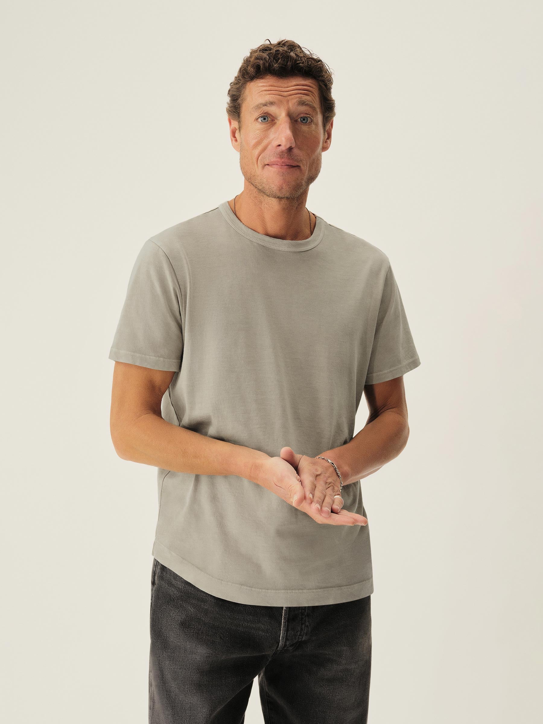 Alternative view of Concrete Grey Venice Wash Pima Curved Hem Tee