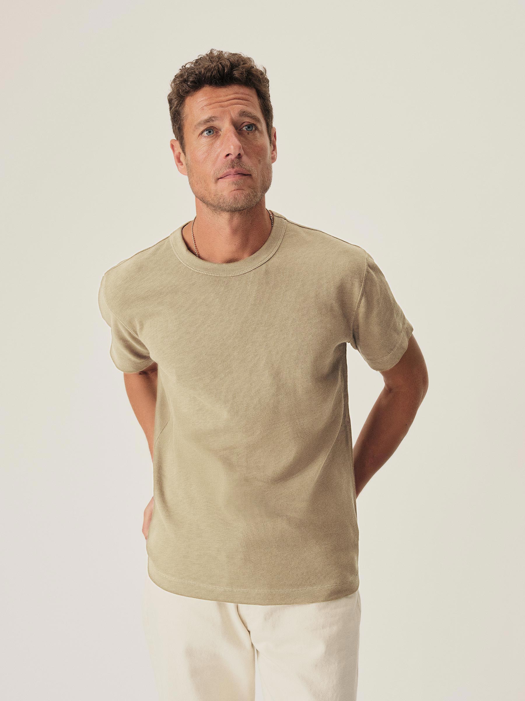 Alternative view of Dried Wheatgrass Field-Spec Cotton Heavy Tee