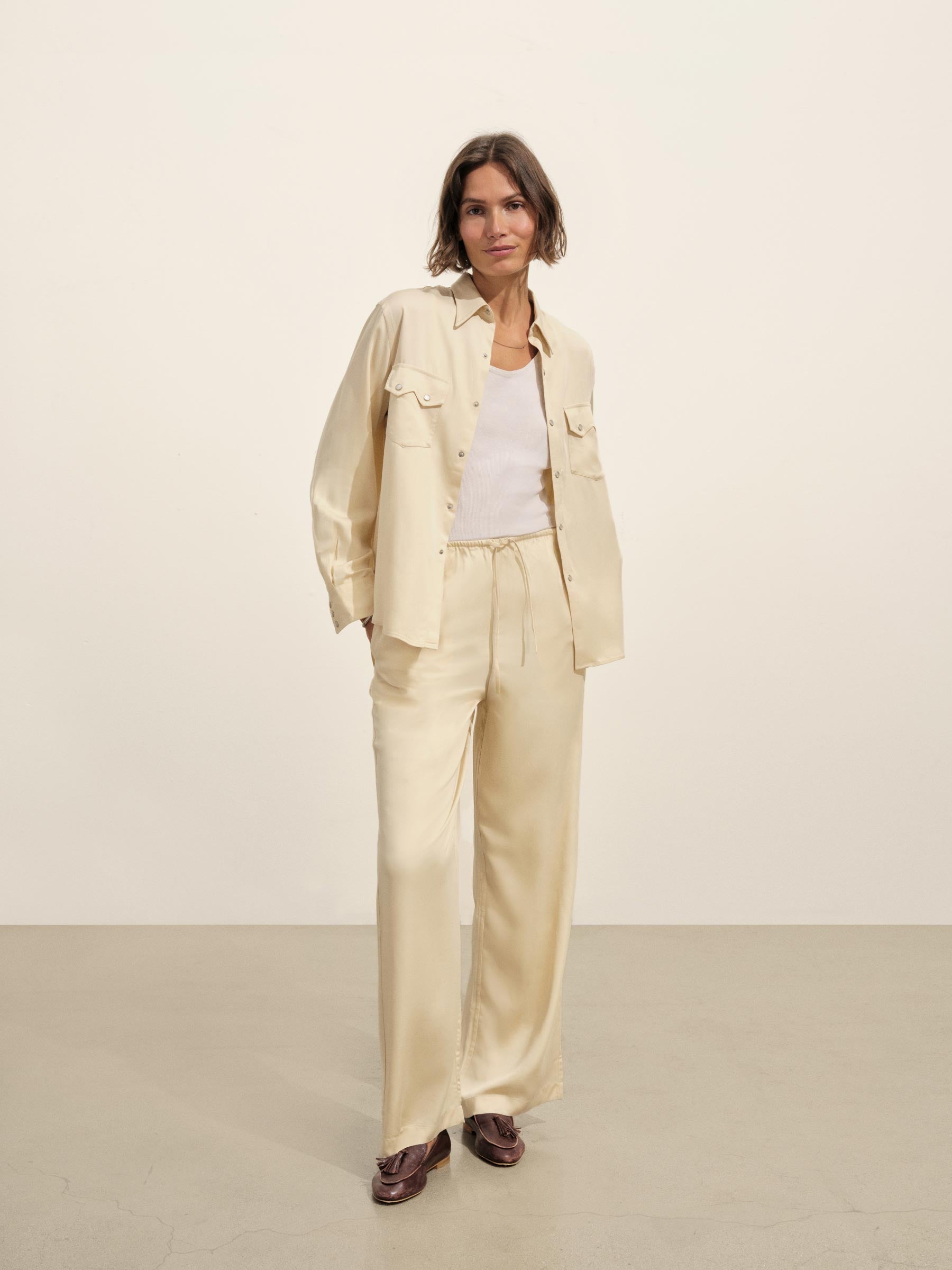 Alternative view of Oyster Duskdream Satin Pull-On Pant