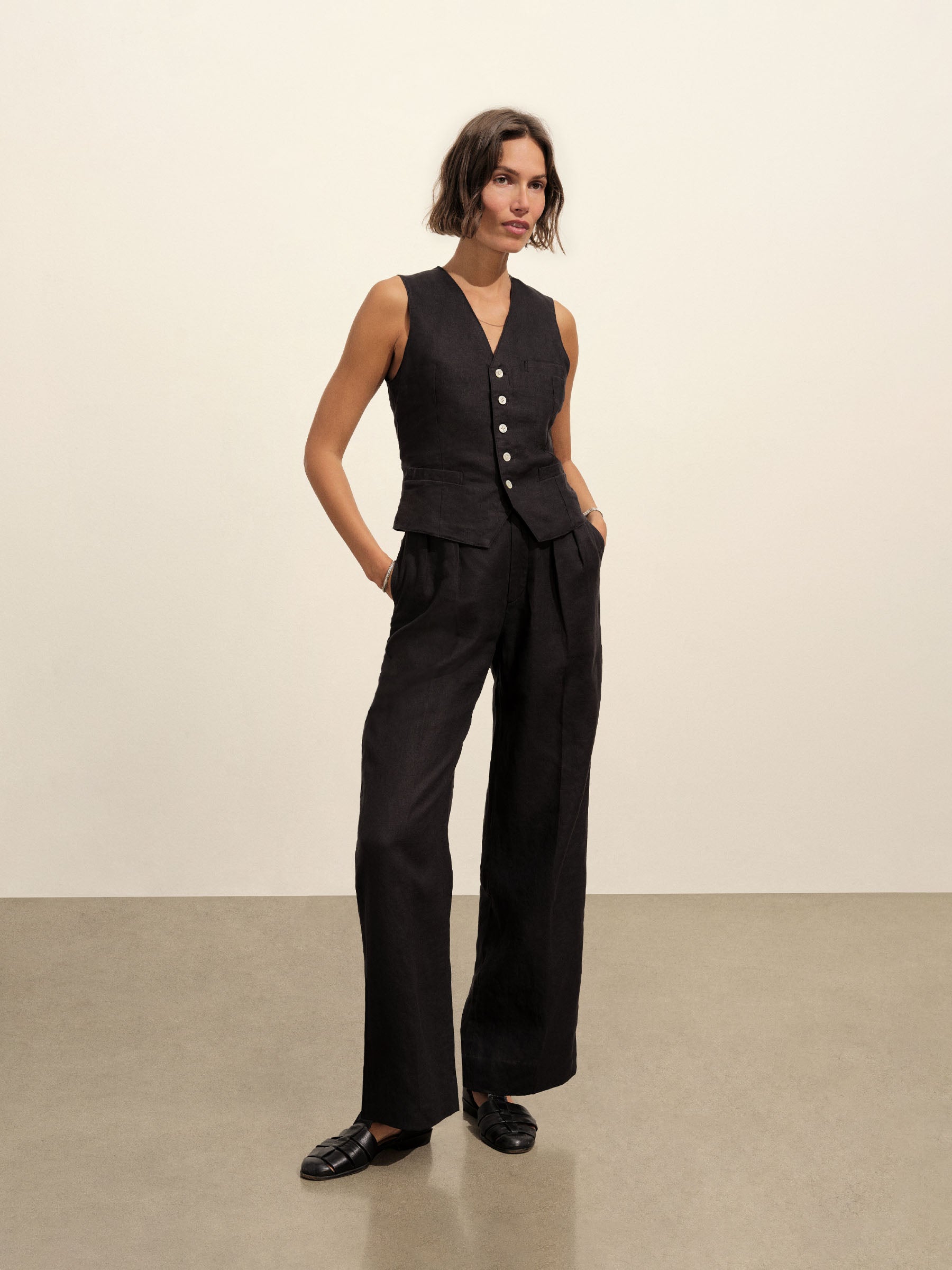 Alternative view of Black Riviera Linen Wide Leg Trouser