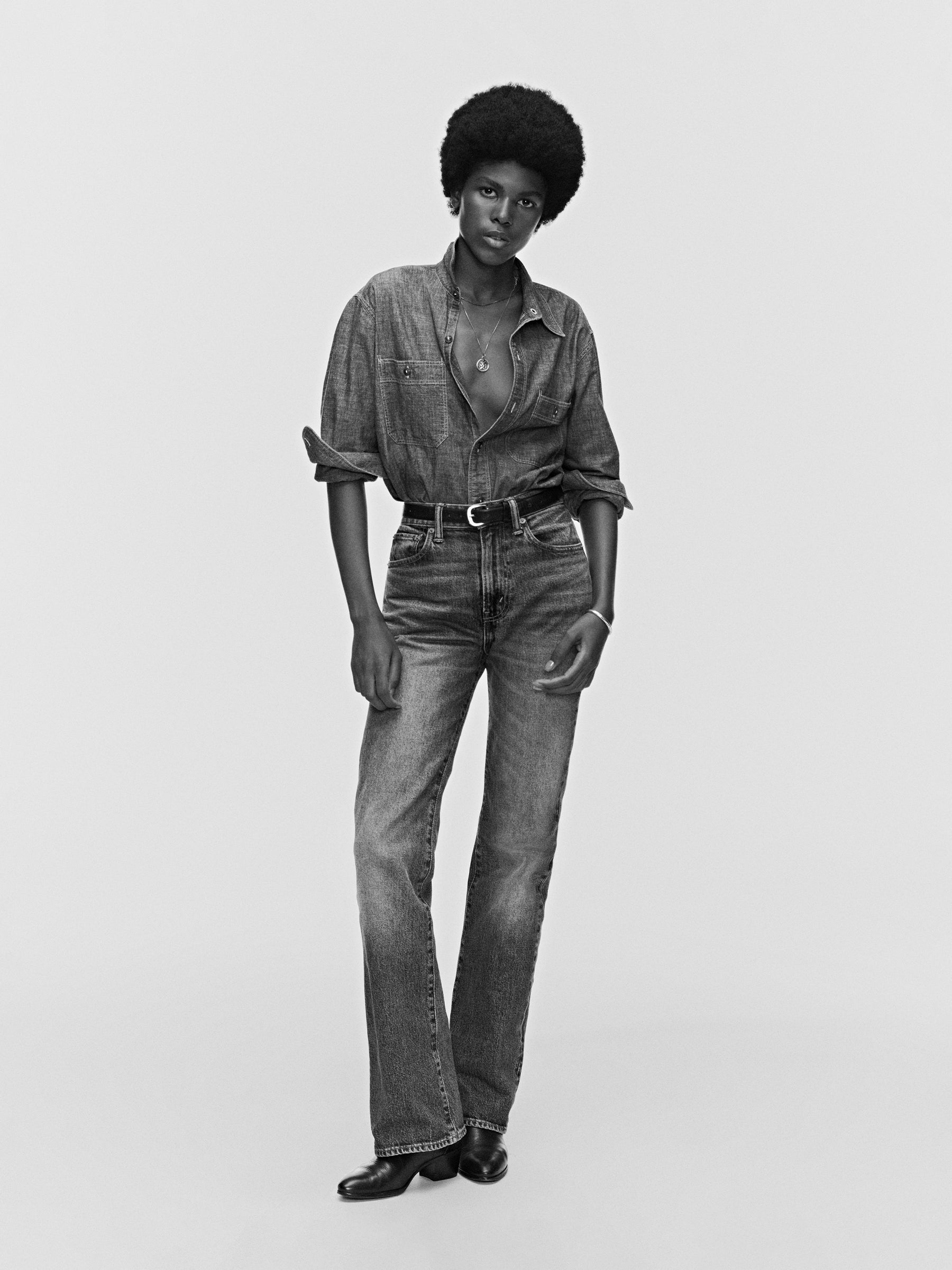 Alternative view of D045 Roper Jean